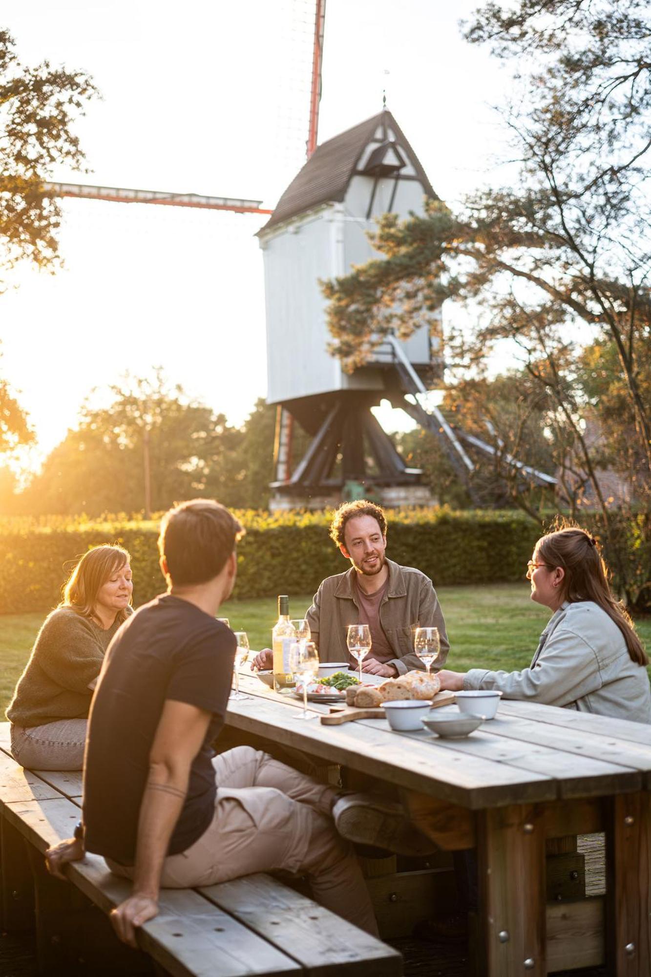 Beddermolen - Molenhuis Op Historisch Erfgoeddomein Вестерло Екстериор снимка